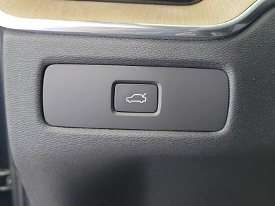 2026 Volvo XC60 B5 Core