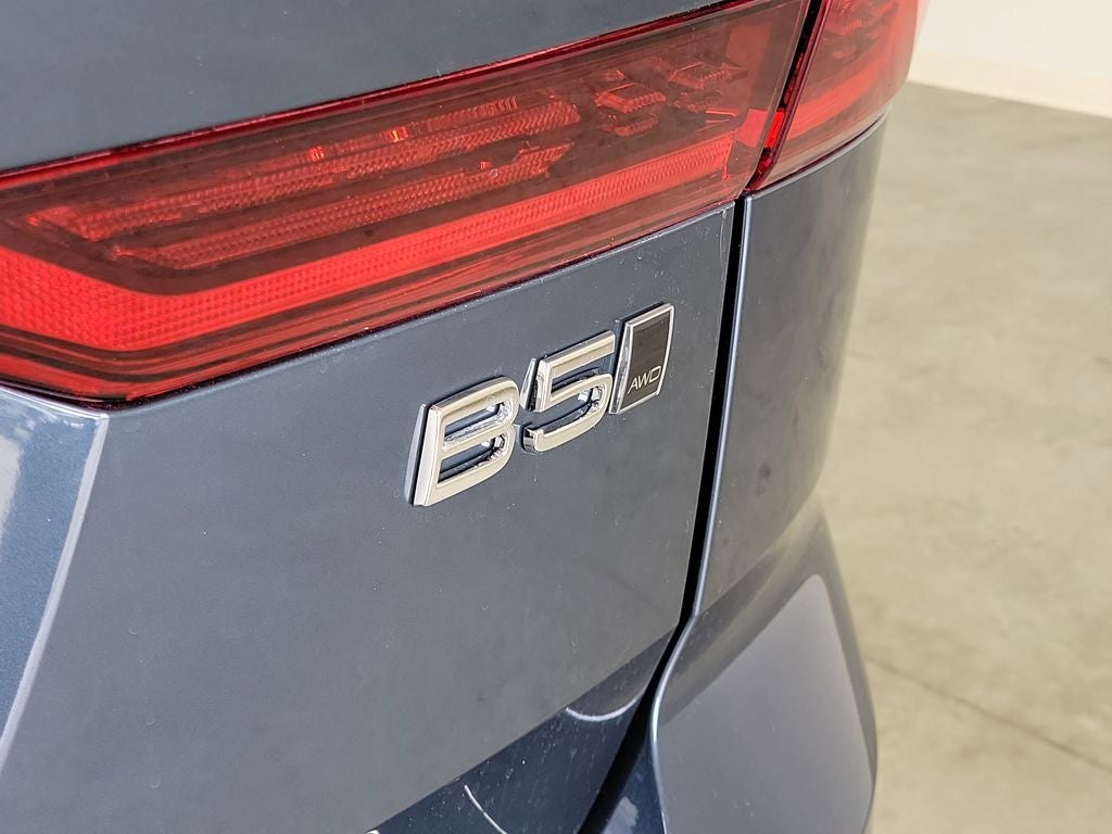 2026 Volvo XC60 B5 Core