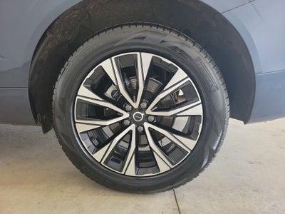 2025 Volvo XC60 B5 Core
