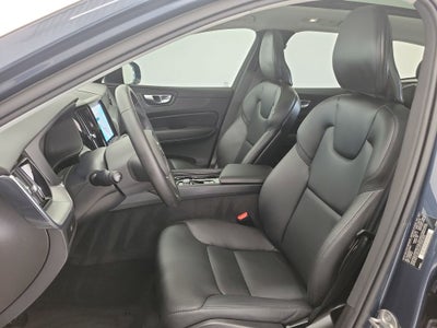 2025 Volvo XC60 B5 Core