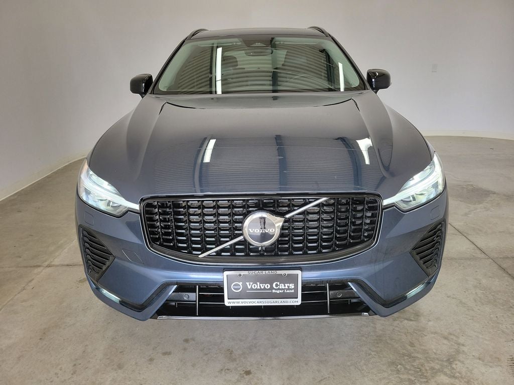 2025 Volvo XC60 B5 Core