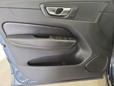 2025 Volvo XC60 B5 Core