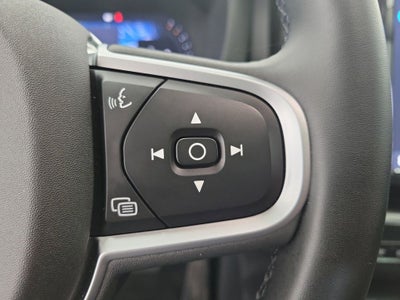 2025 Volvo XC60 B5 Core