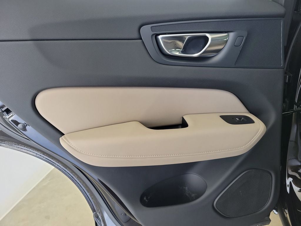 2026 Volvo XC60 B5 Core