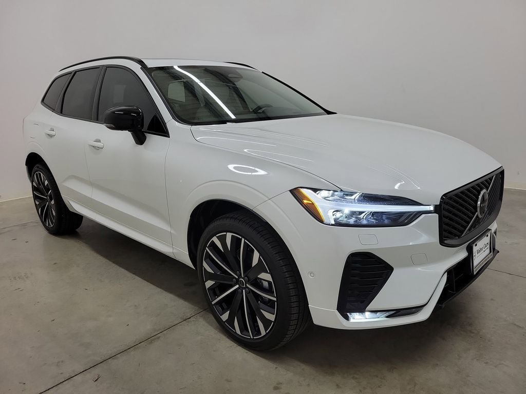 2026 Volvo XC60 B5 Ultra