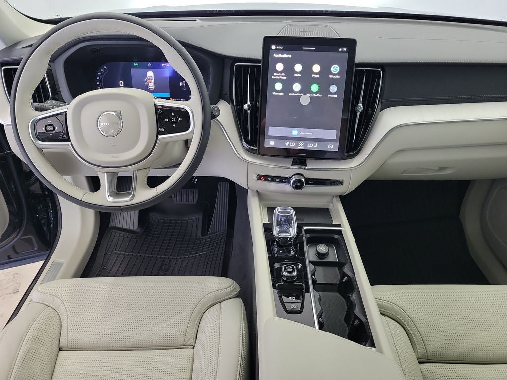 2026 Volvo XC60 B5 Ultra