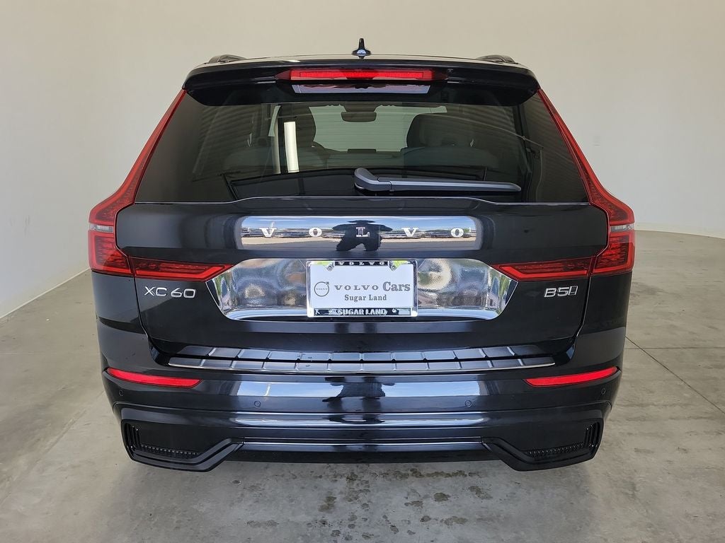 2026 Volvo XC60 B5 Ultra