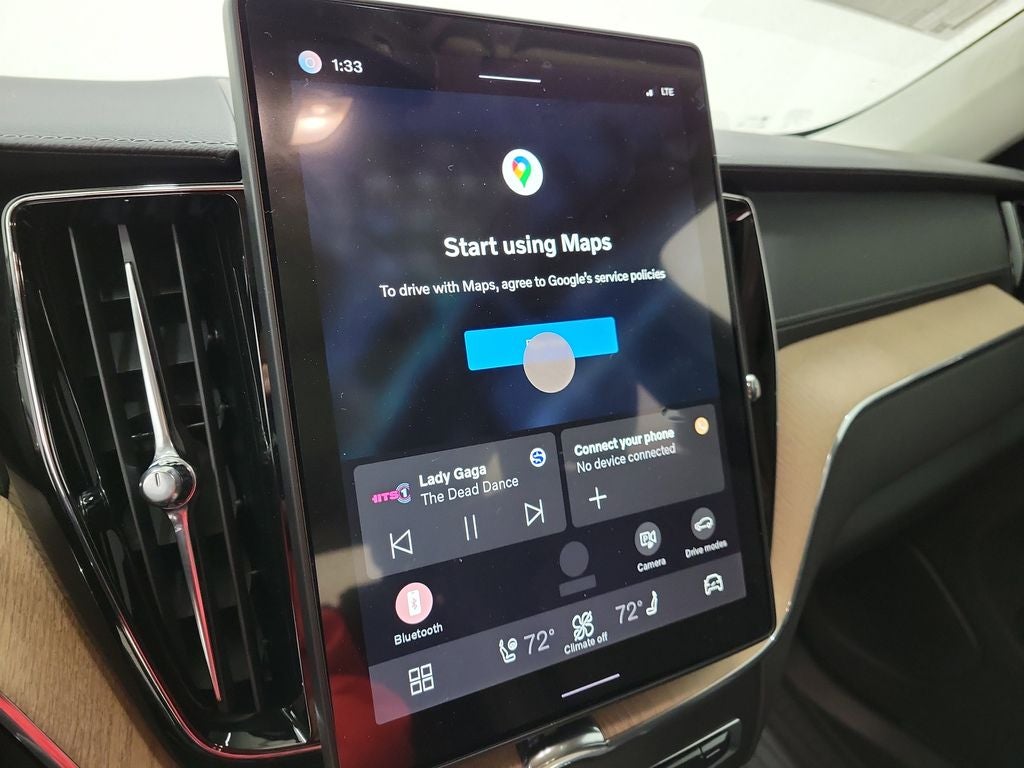 2026 Volvo XC60 B5 Ultra