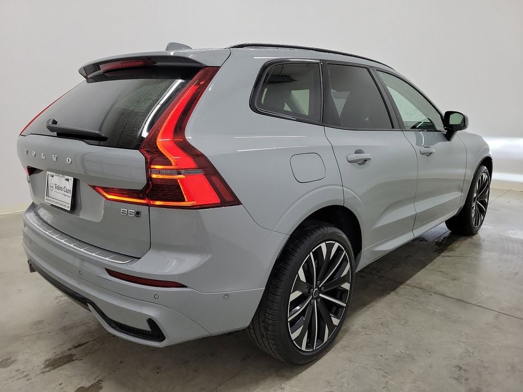 2026 Volvo XC60 B5 Ultra