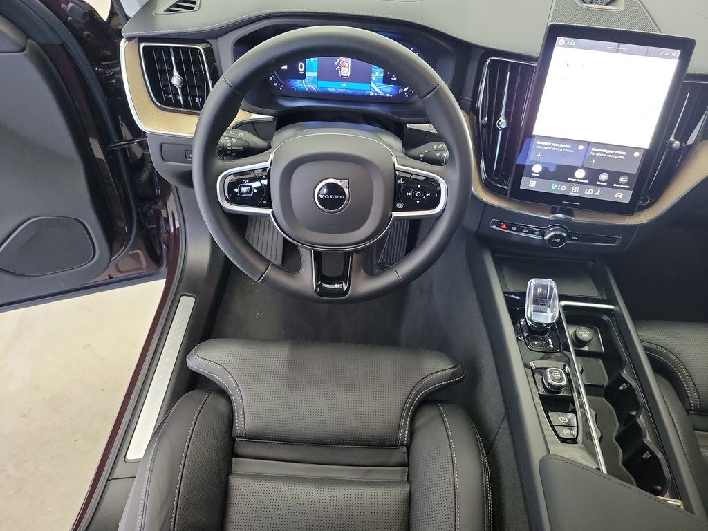 2026 Volvo XC60 B5 Ultra