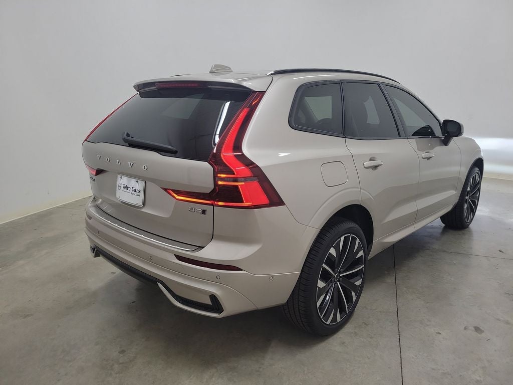2026 Volvo XC60 B5 Ultra