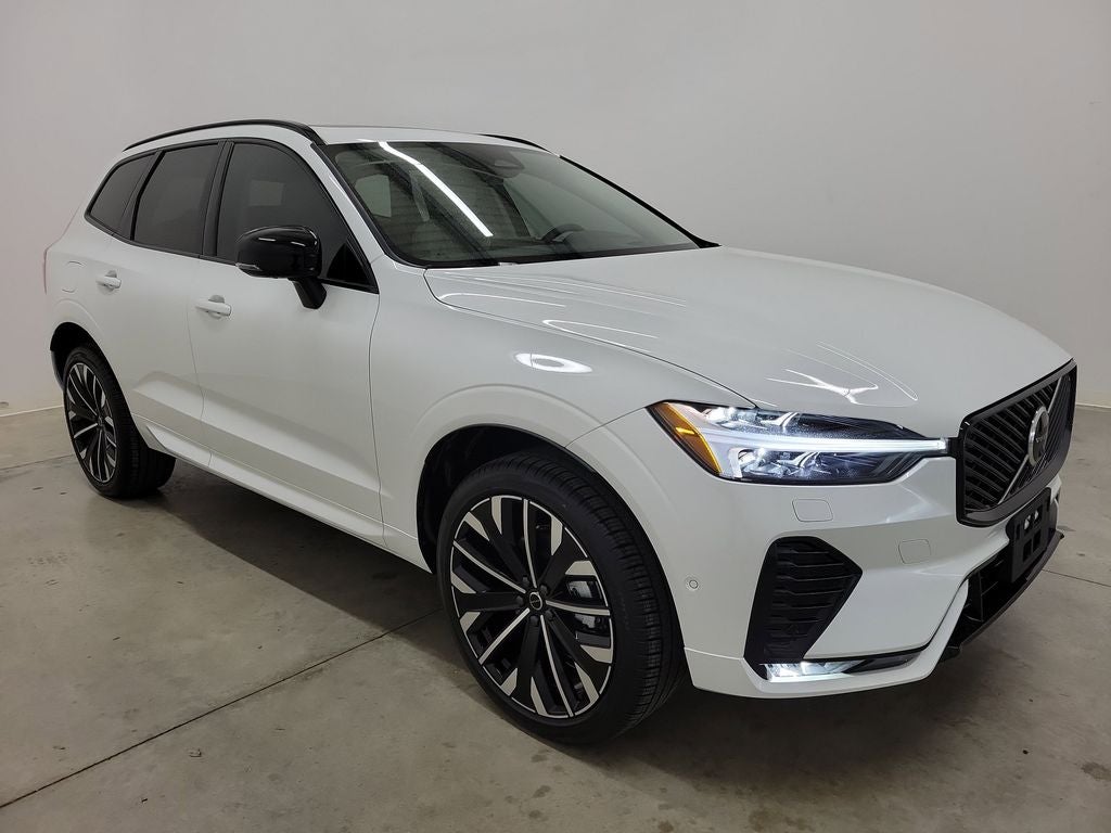 2026 Volvo XC60 B5 Ultra
