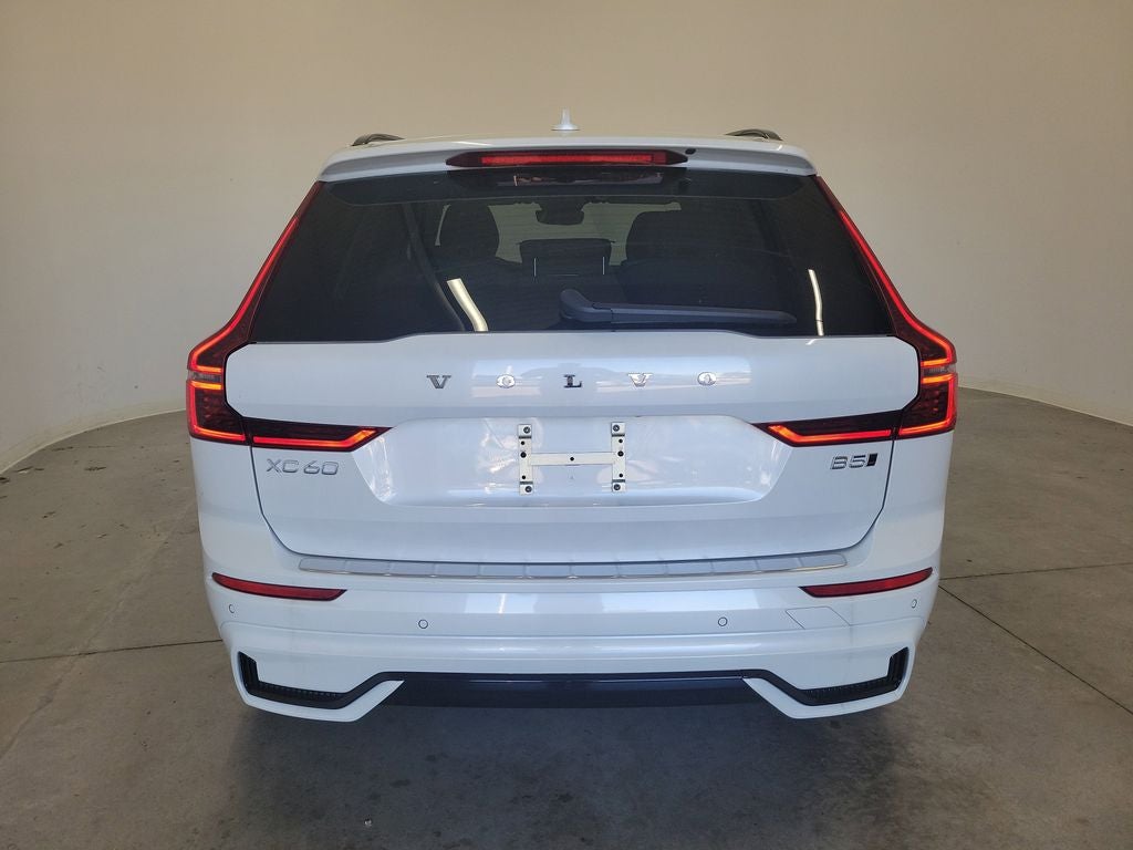 2026 Volvo XC60 B5 Ultra