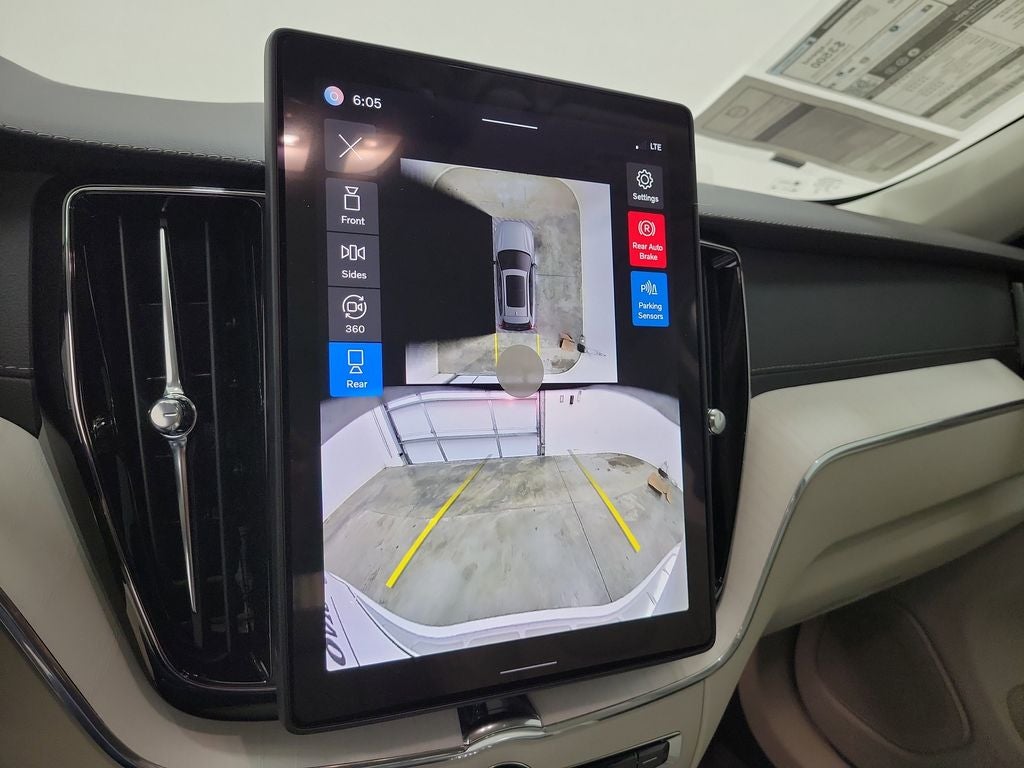 2026 Volvo XC60 B5 Ultra