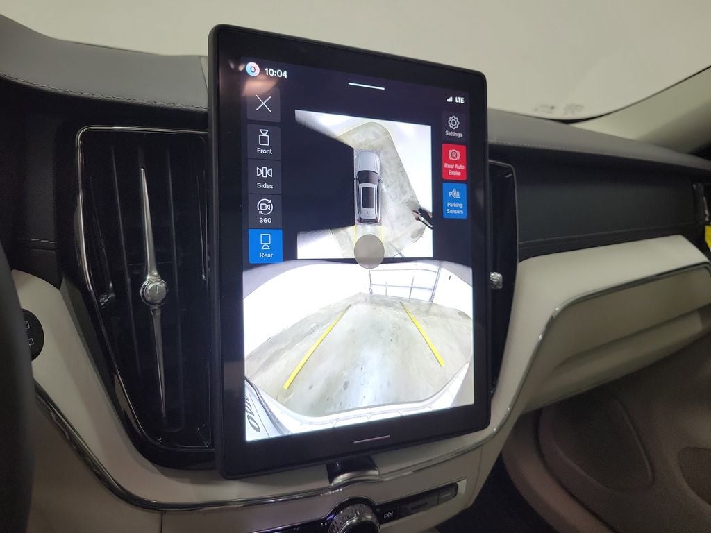 2026 Volvo XC60 B5 Ultra