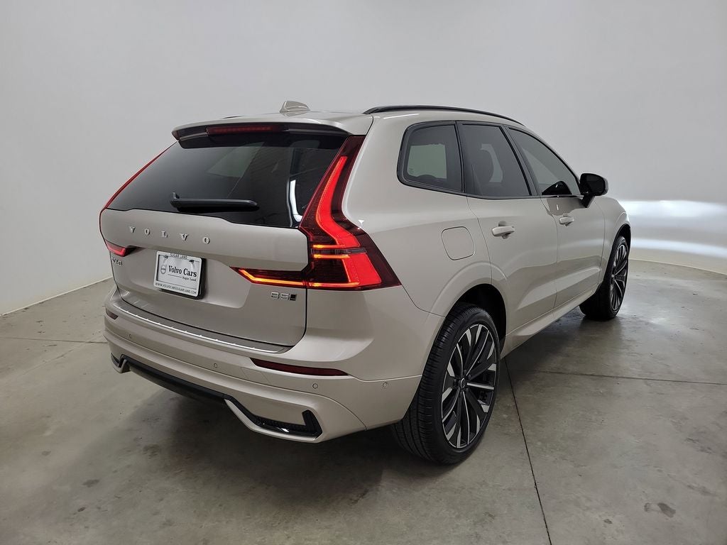 2026 Volvo XC60 B5 Ultra