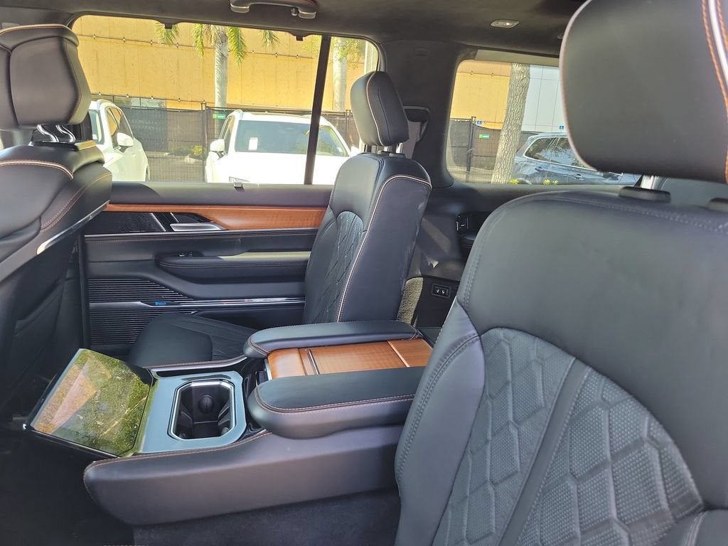 2024 Jeep Grand Wagoneer L Series III