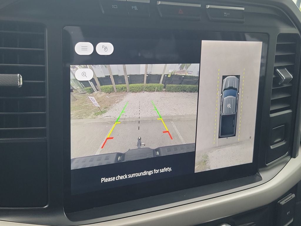2023 Ford F-150 Lightning XLT