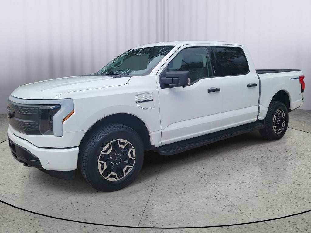 2023 Ford F-150 Lightning XLT