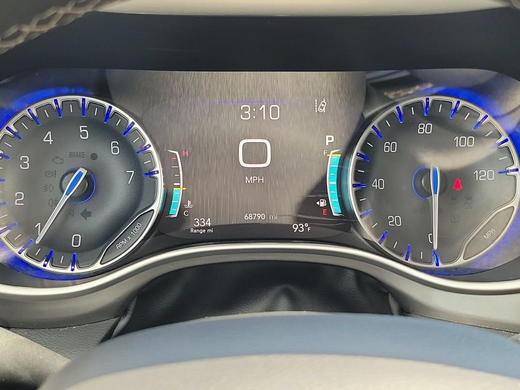 2024 Chrysler Pacifica Touring L