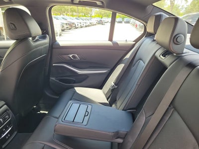 2025 BMW 3 series 330i