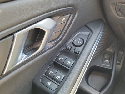 2025 BMW 3 series 330i