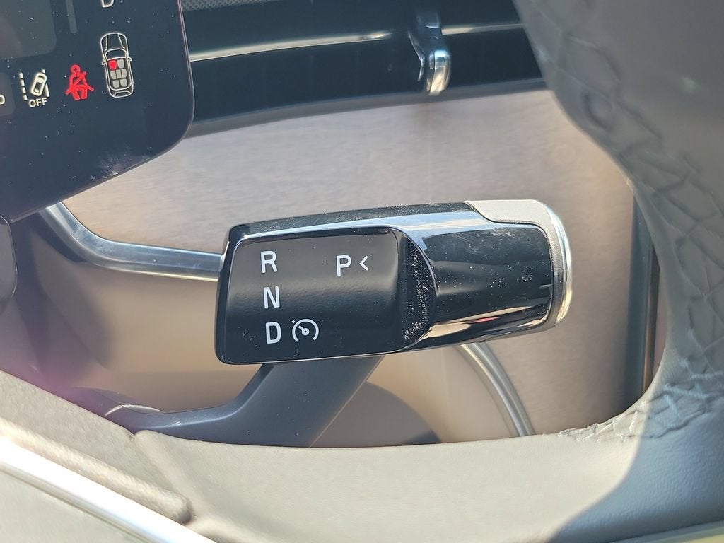2026 Volvo EX90 Plus
