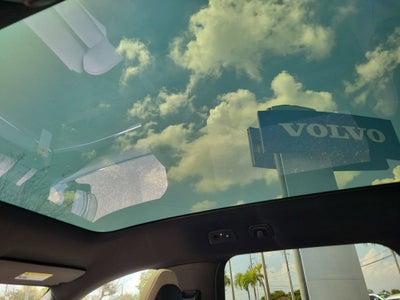 2026 Volvo EX90 Plus
