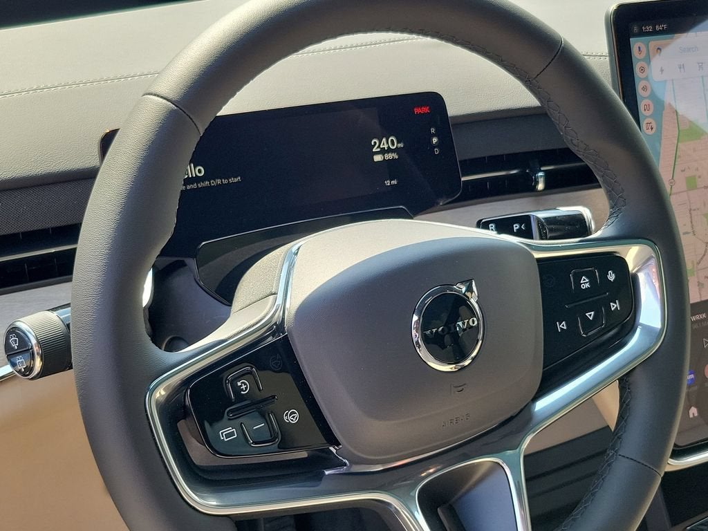 2026 Volvo EX90 Plus