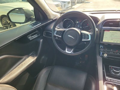 2020 Jaguar F-Pace 25t Prestige