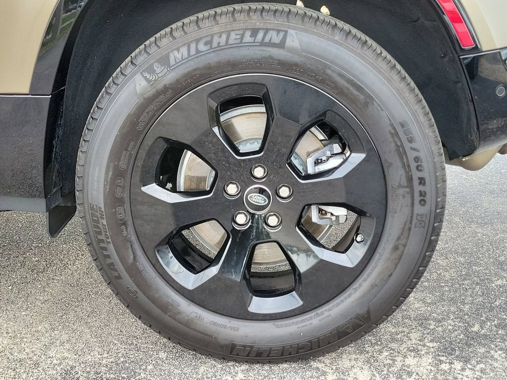 2021 Land Rover Defender 90 X-Dynamic S