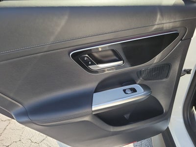2025 Mercedes-Benz GLC 300