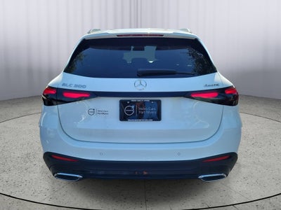 2025 Mercedes-Benz GLC 300