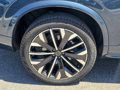 2026 Volvo XC90 Plus