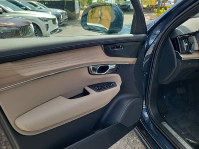 2026 Volvo XC90 Plus