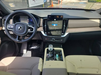 2026 Volvo XC90 Plus