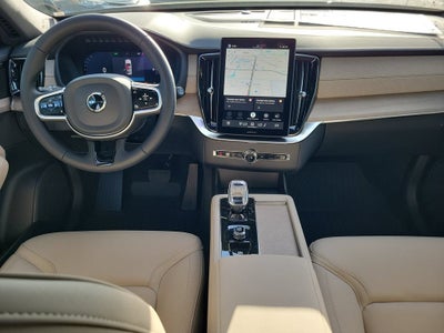 2026 Volvo XC90 Plus