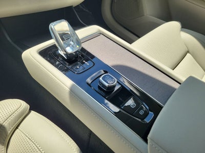 2026 Volvo XC90 Ultra Dark Theme