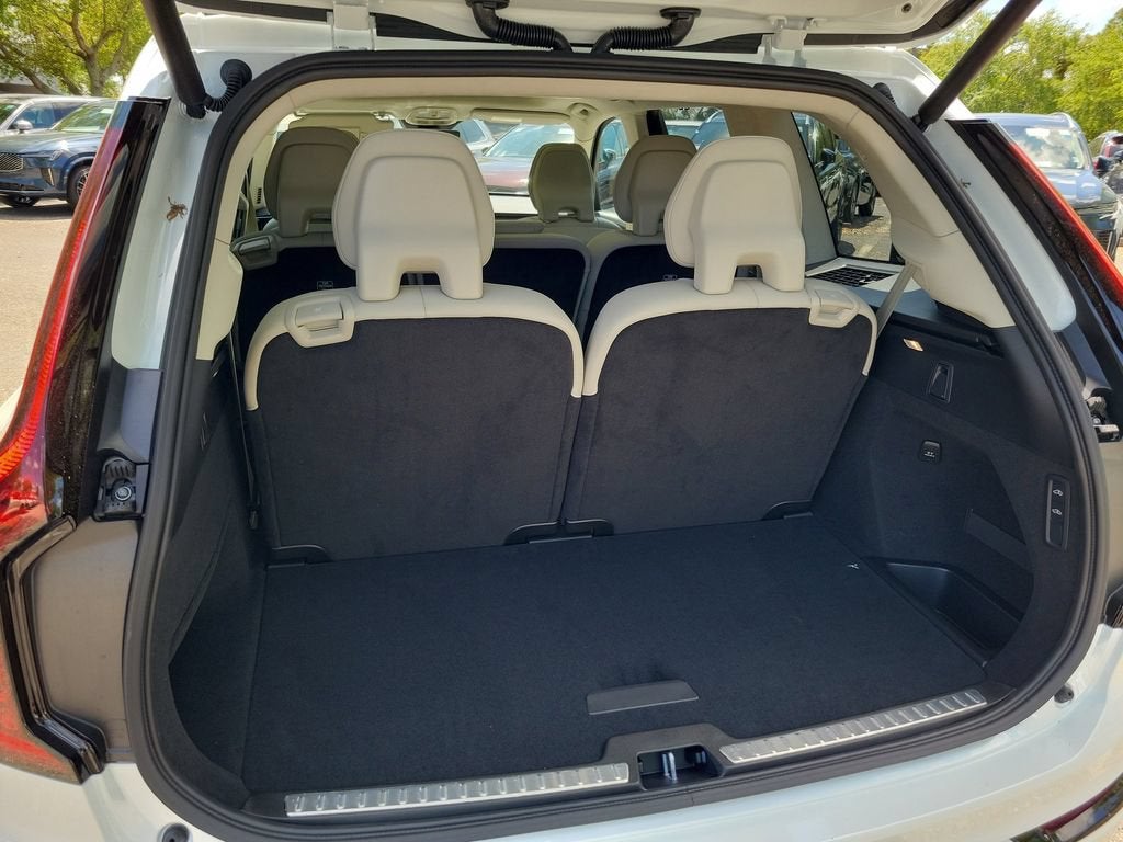 2026 Volvo XC90 Ultra Dark Theme