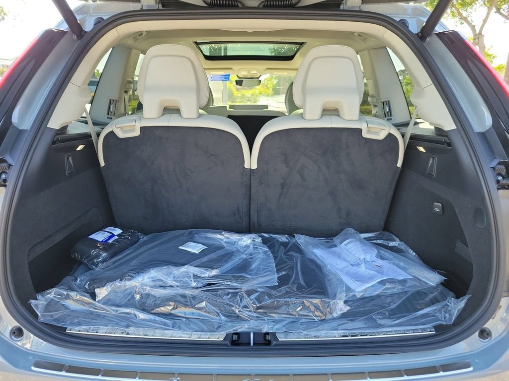 2026 Volvo XC90 Ultra Dark Theme