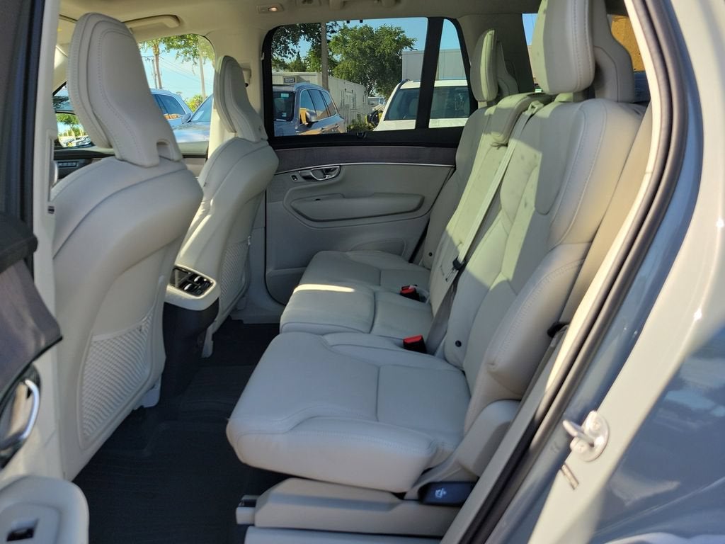 2026 Volvo XC90 Ultra Dark Theme