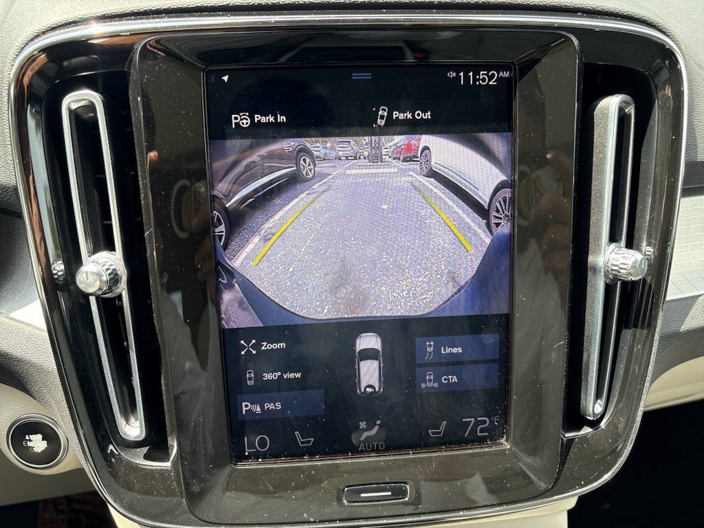 2019 Volvo XC40 Momentum