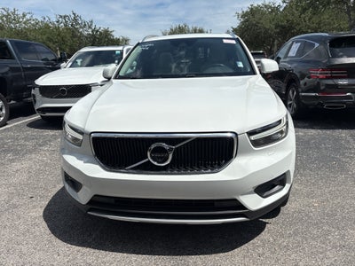 2019 Volvo XC40 Momentum