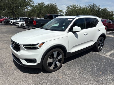 2019 Volvo XC40 Momentum