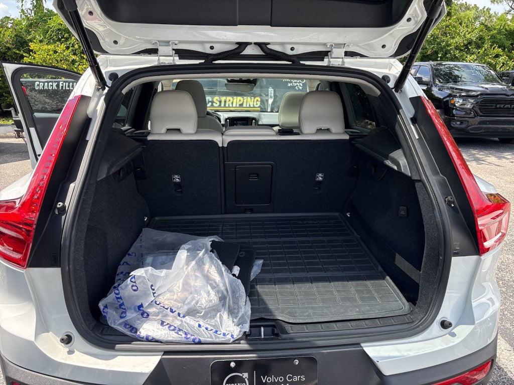2019 Volvo XC40 Momentum