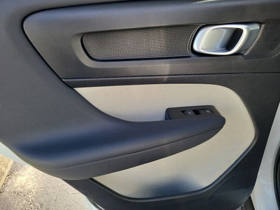 2021 Volvo XC40 Inscription