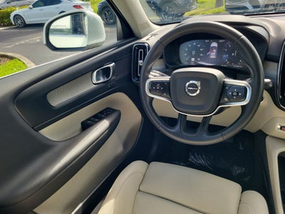 2021 Volvo XC40 Inscription