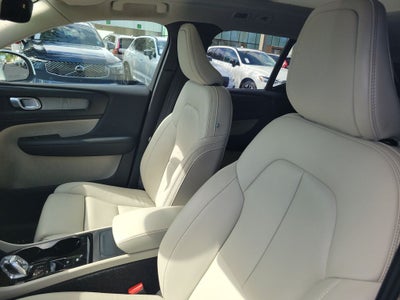 2021 Volvo XC40 Inscription