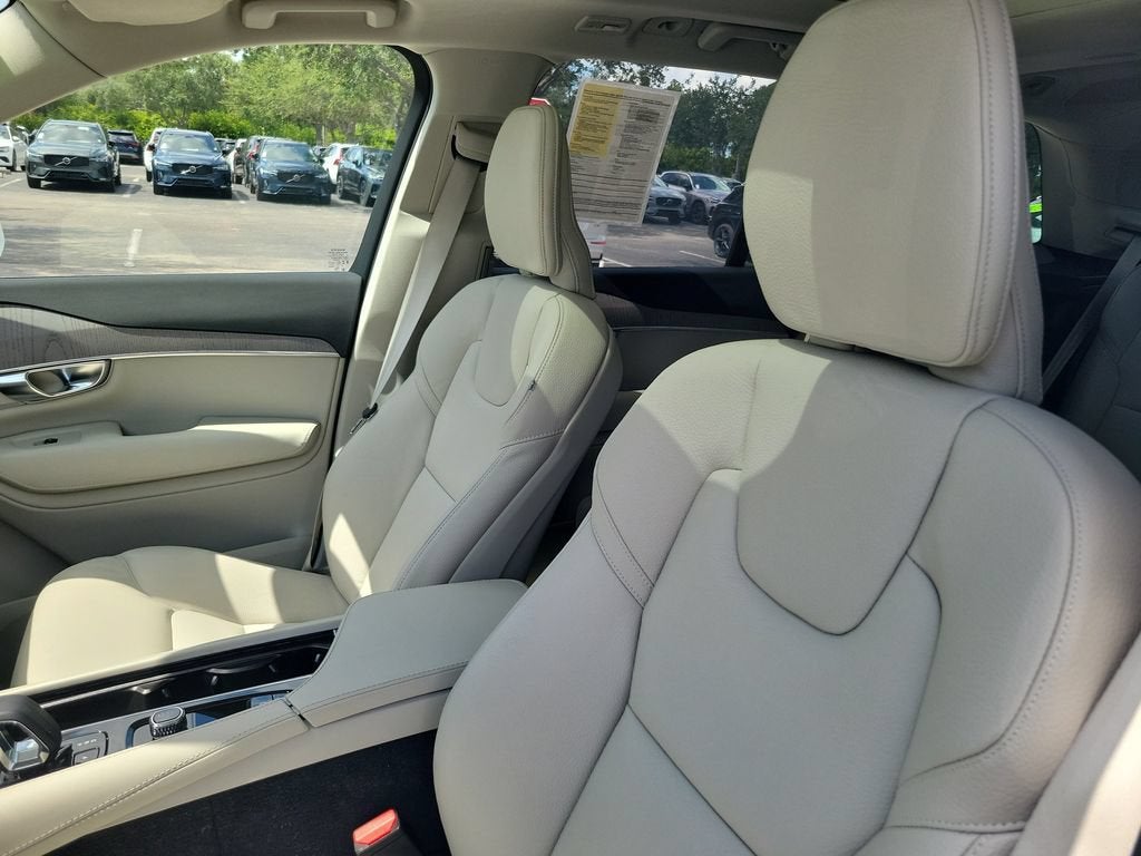 2024 Volvo XC90 Plus