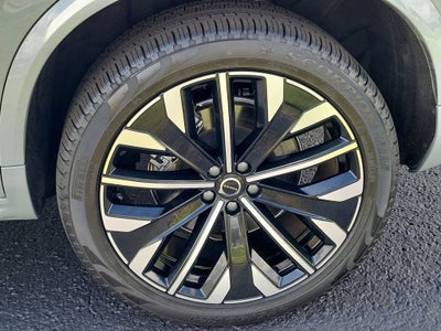 2025 Volvo XC90 Plus